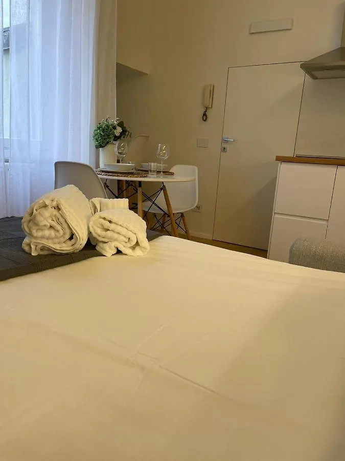 A Casa Di Beatrice Lägenhet Milano